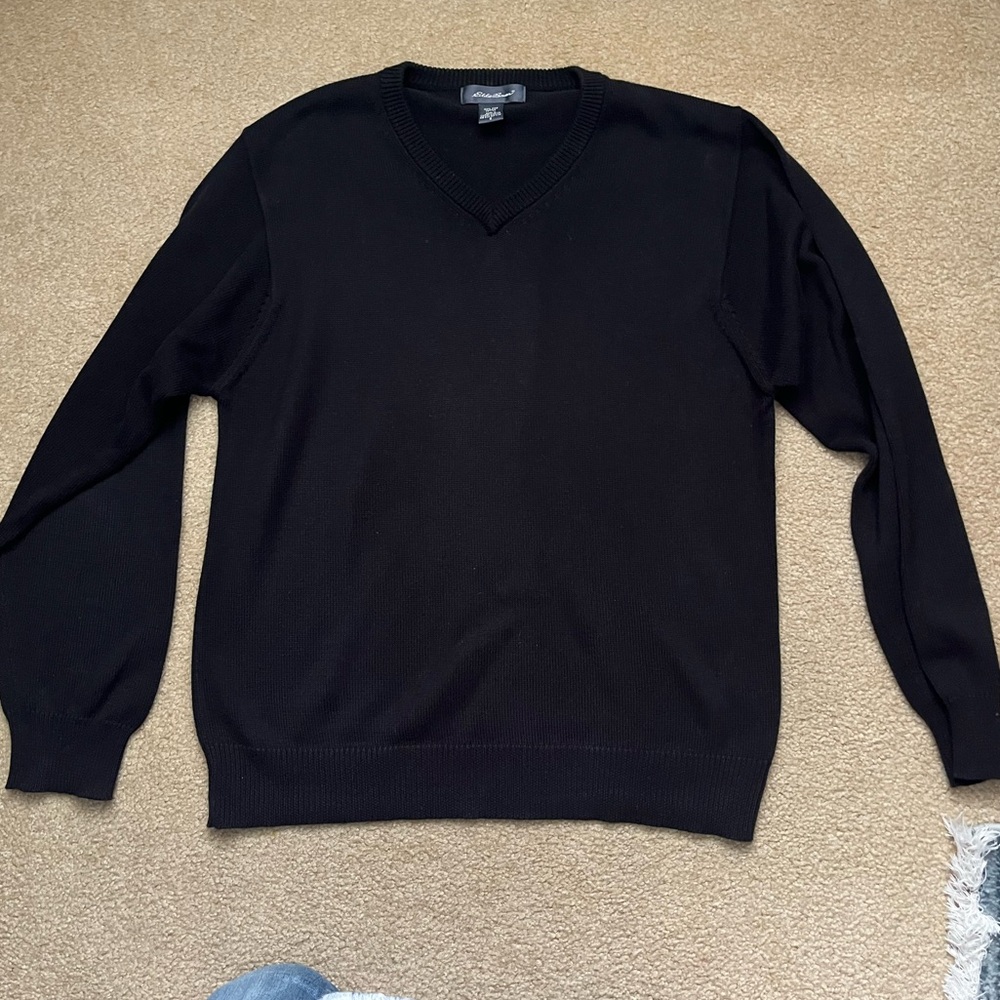 Eddie Bauer Black V-Neck Sweater - Small